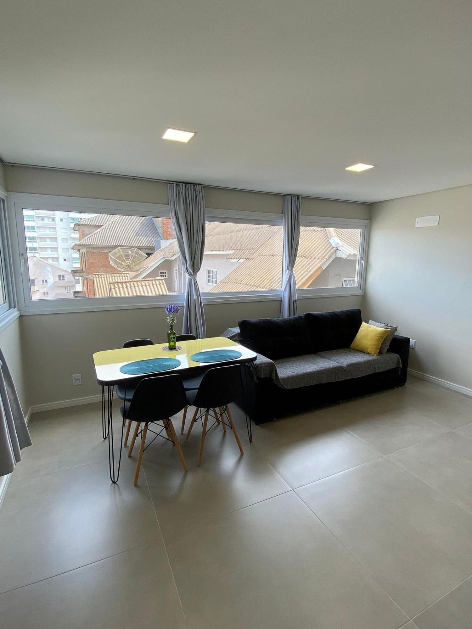 Dallas Apartamentos Na Via Gastronomica-Estacionamento-Amplos E Equipados-Wifi Bento Goncalves Luaran gambar
