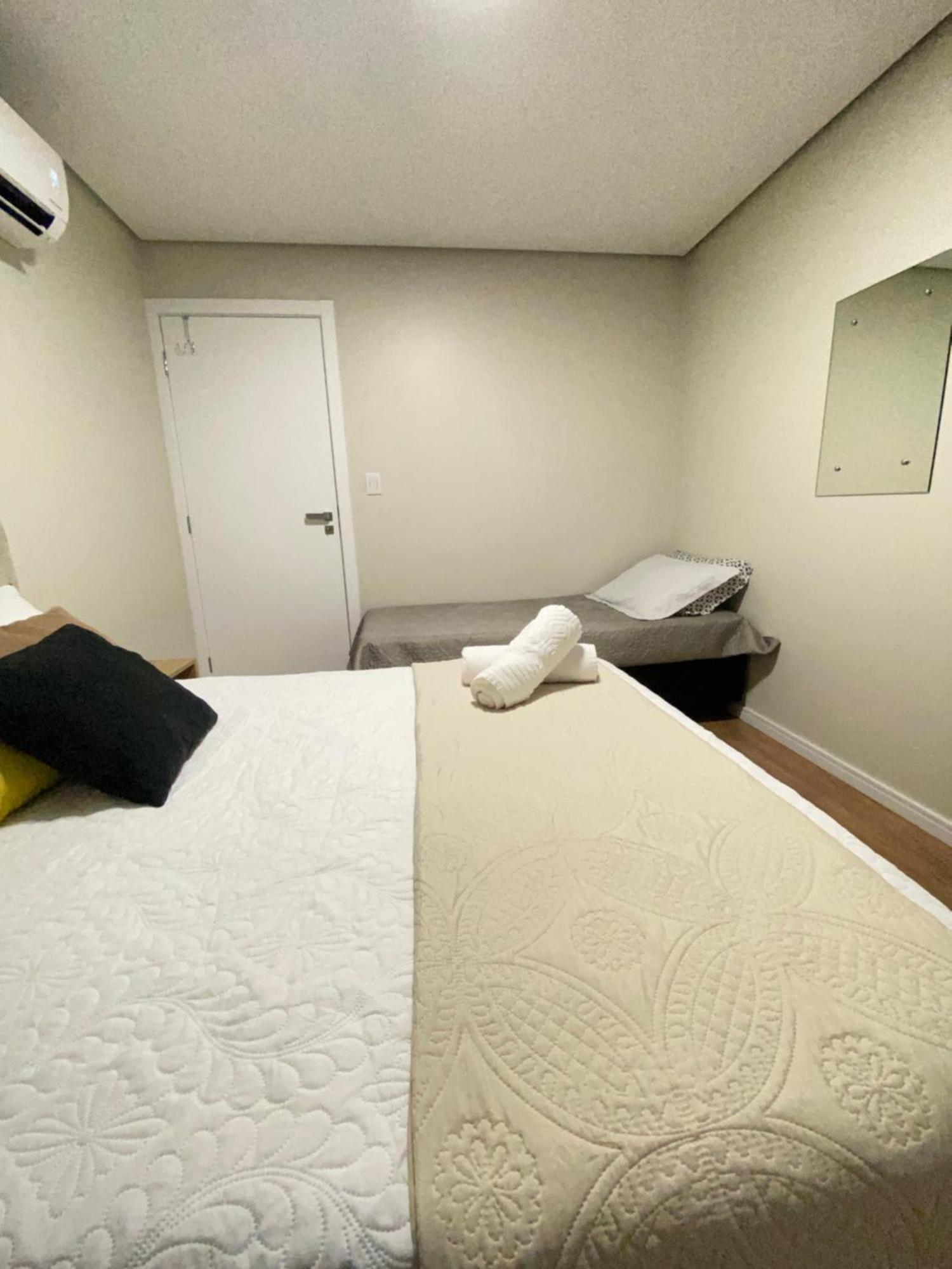 Dallas Apartamentos Na Via Gastronomica-Estacionamento-Amplos E Equipados-Wifi Bento Goncalves Luaran gambar