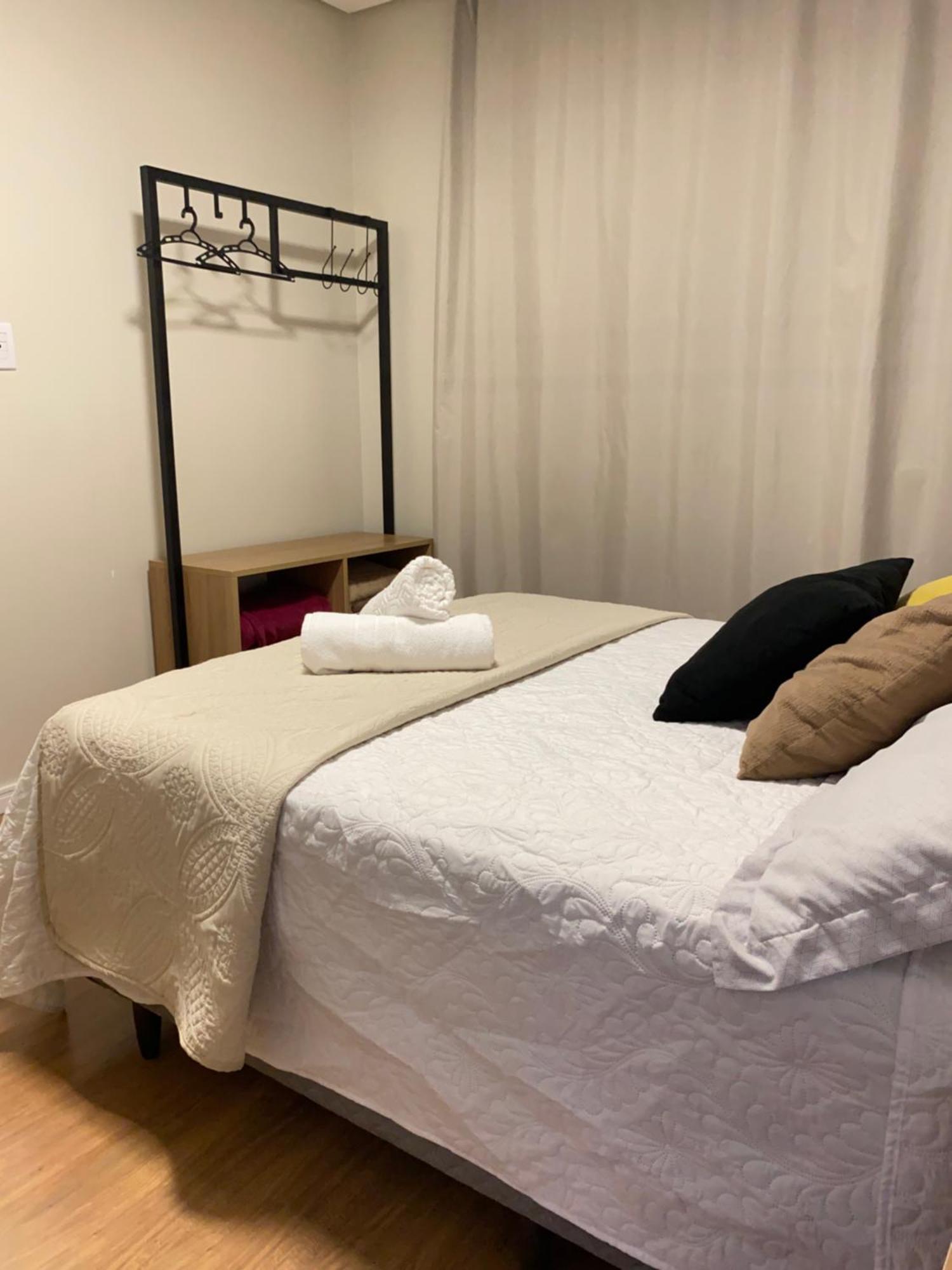 Dallas Apartamentos Na Via Gastronomica-Estacionamento-Amplos E Equipados-Wifi Bento Goncalves Luaran gambar